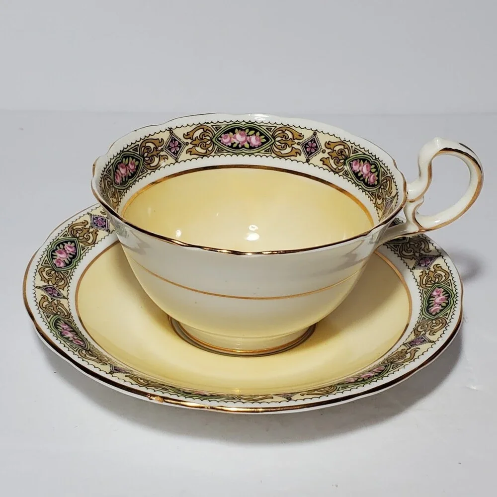 Aynsley Teacup and Saucer Yellow Unique Border Vintage